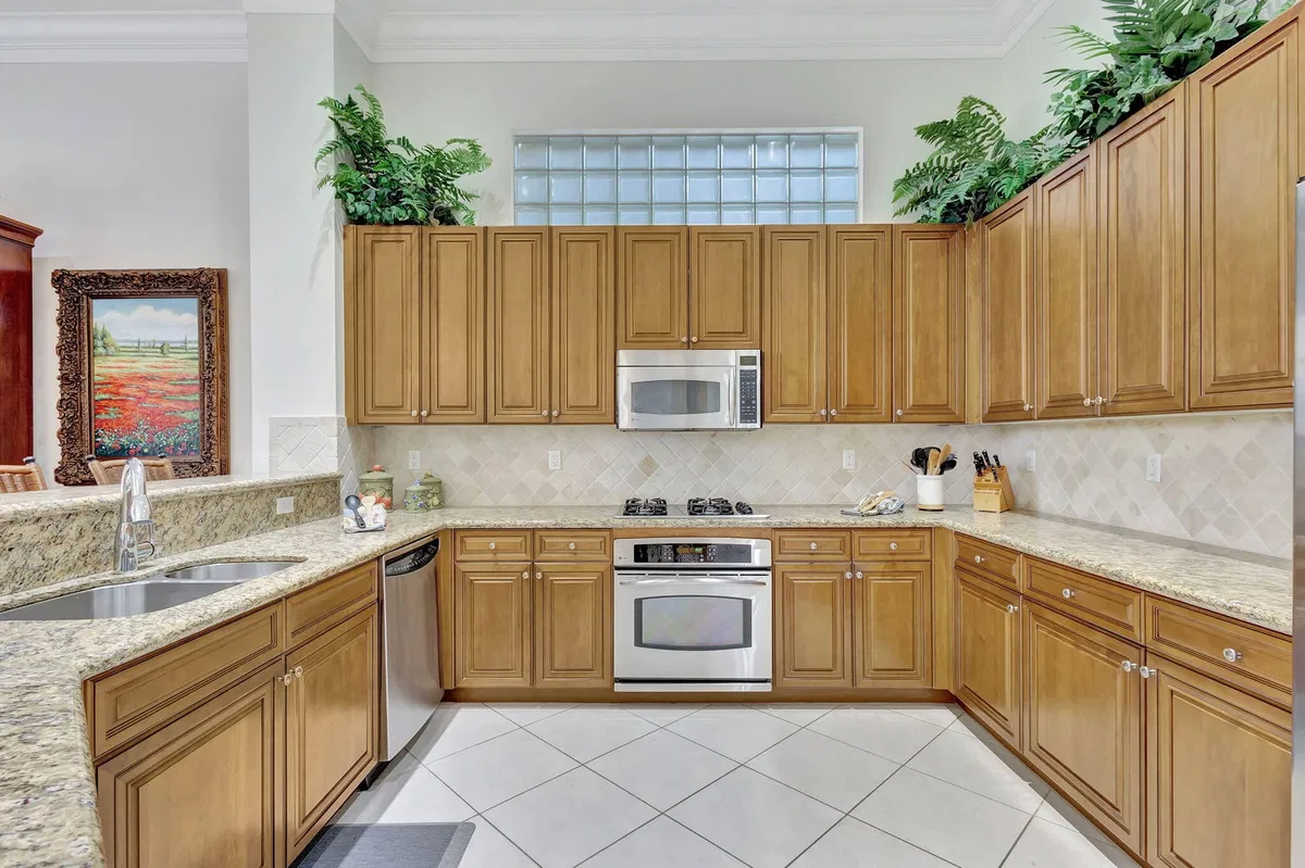 Mirasol Country Club Residence photo 25