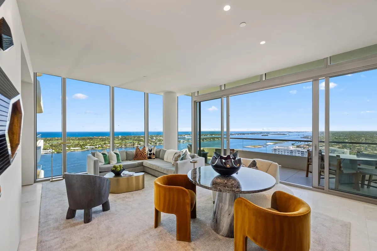La Clara Palm Beach Unit 2302
