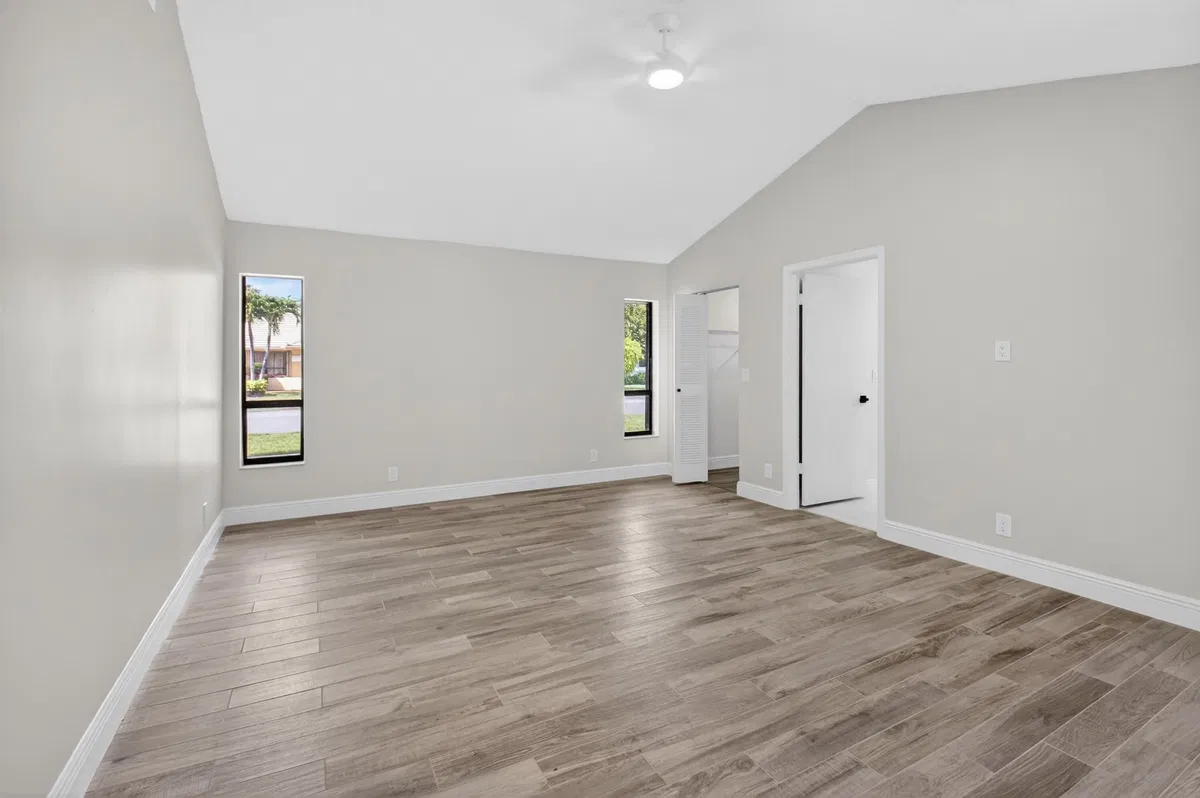 Residence photo 13