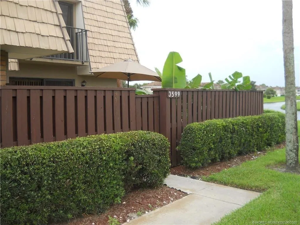 Residence photo 4