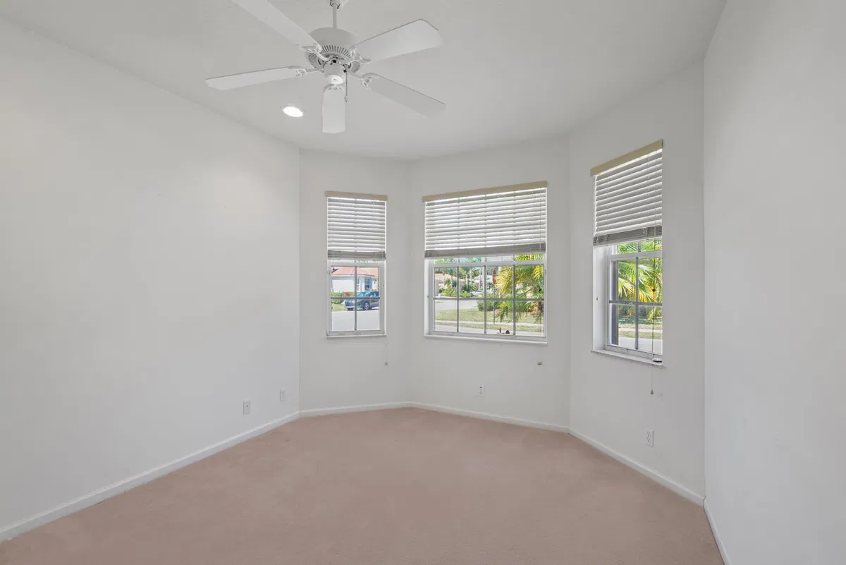 Residence photo 10