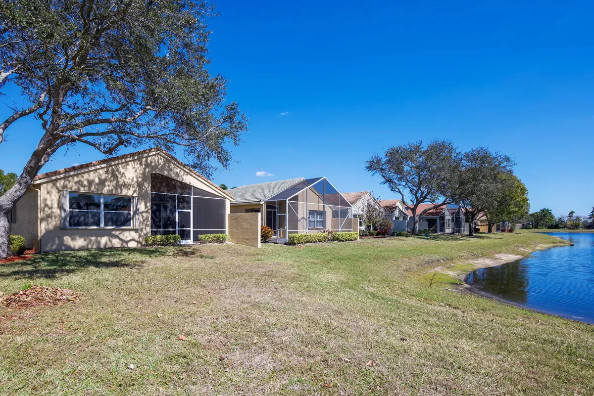 Residence photo 52