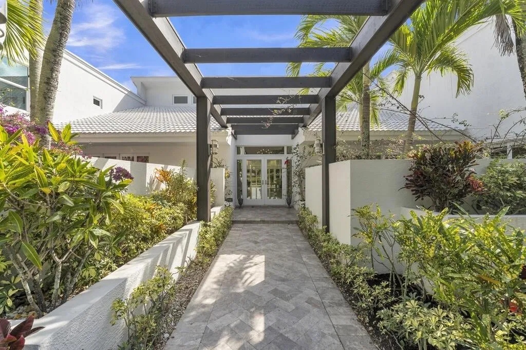  Residence photo 7