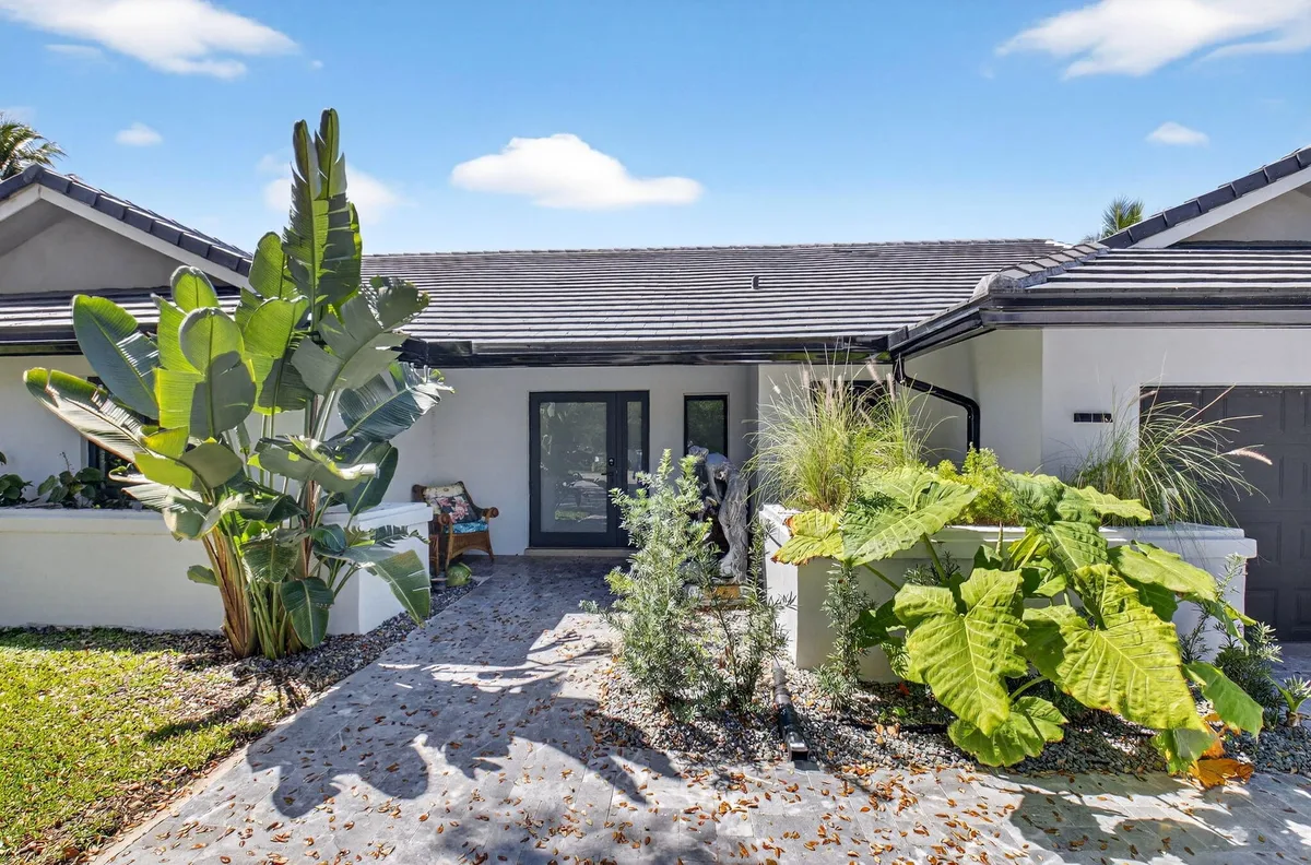 Residence photo 4