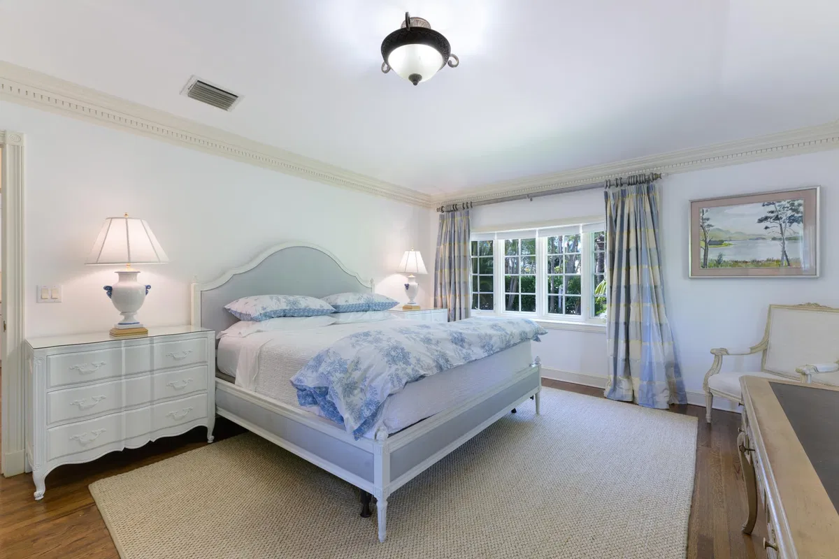 Residence photo 10