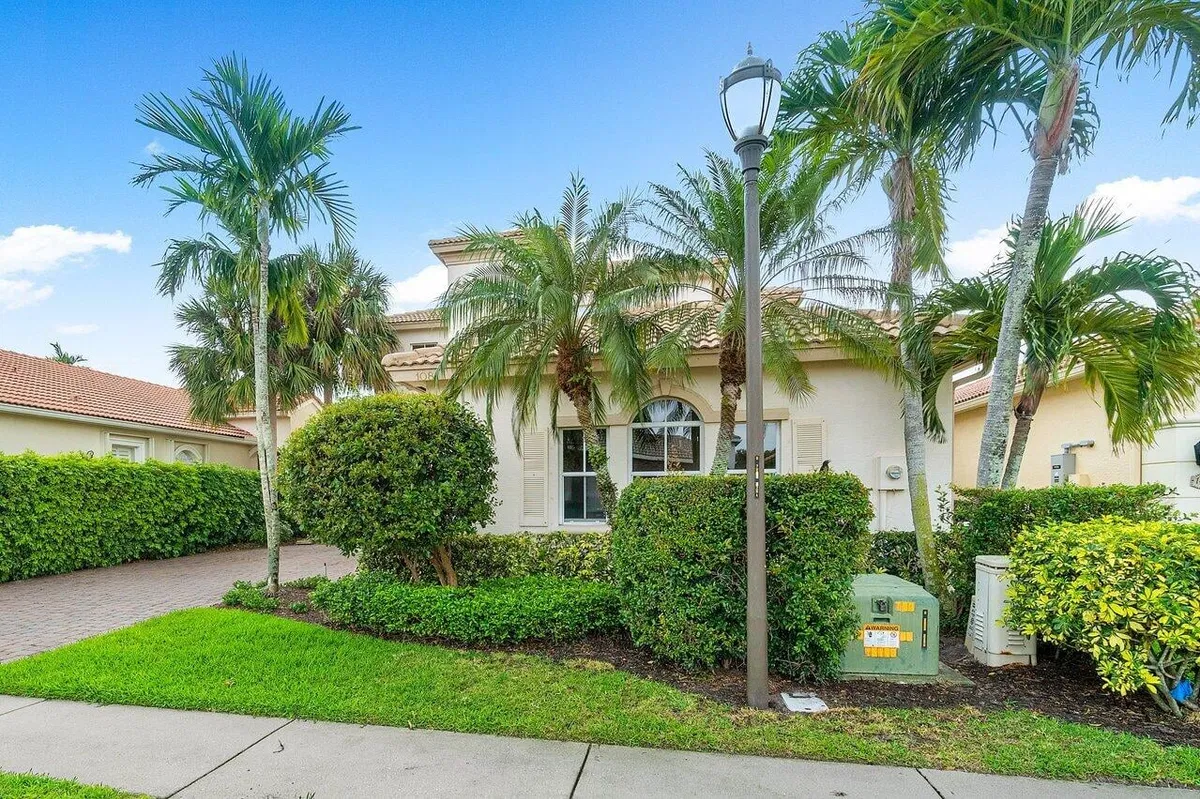 Residence photo 4