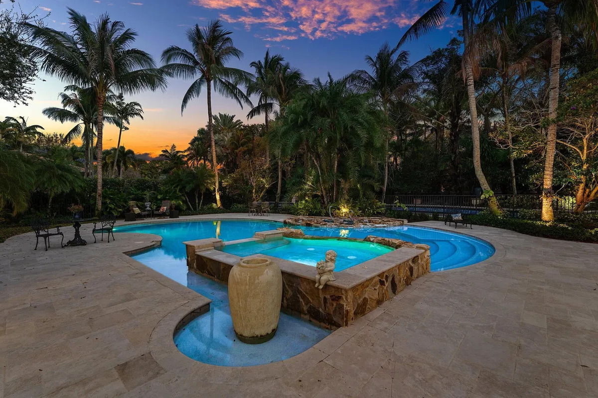 Old Palm Golf Club Residence photo 19