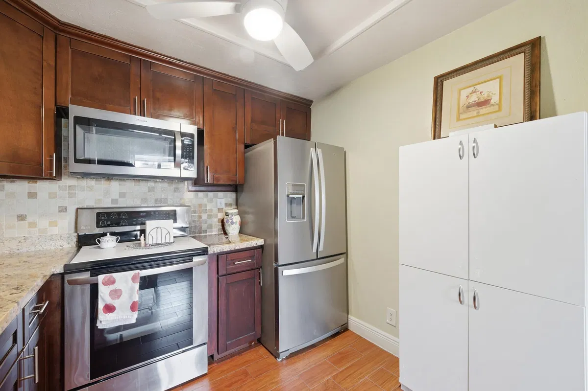 Residence photo 7