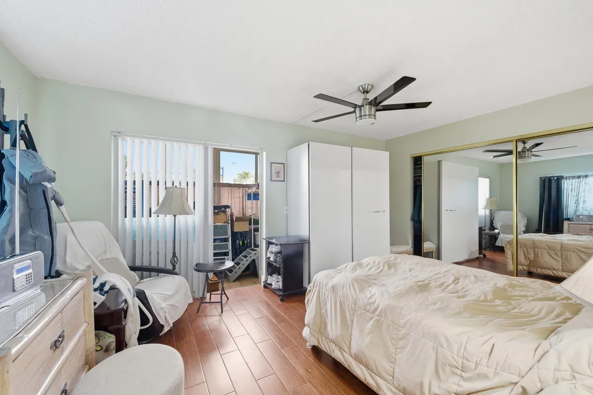 Residence photo 13
