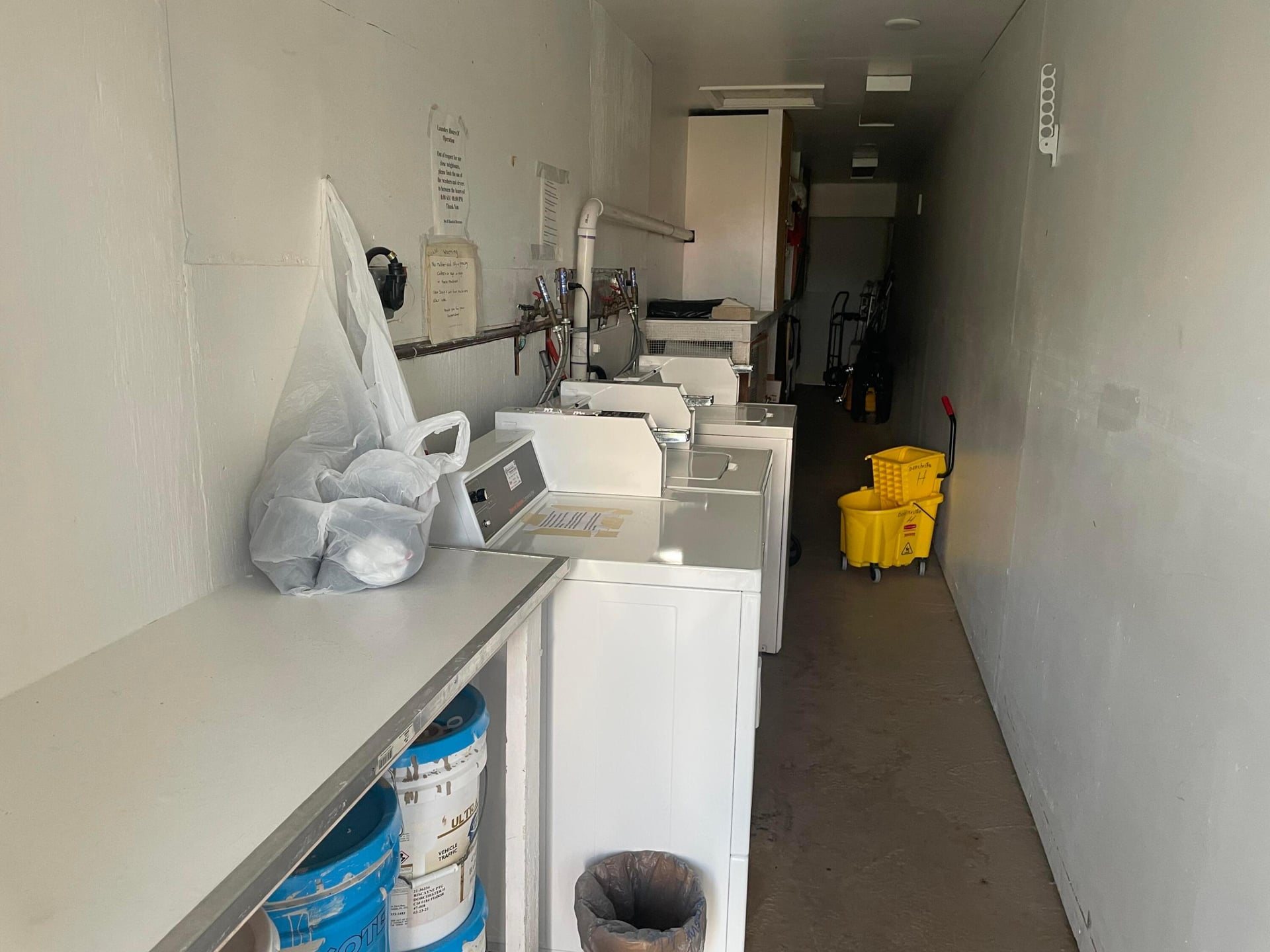 Unit H photo 16