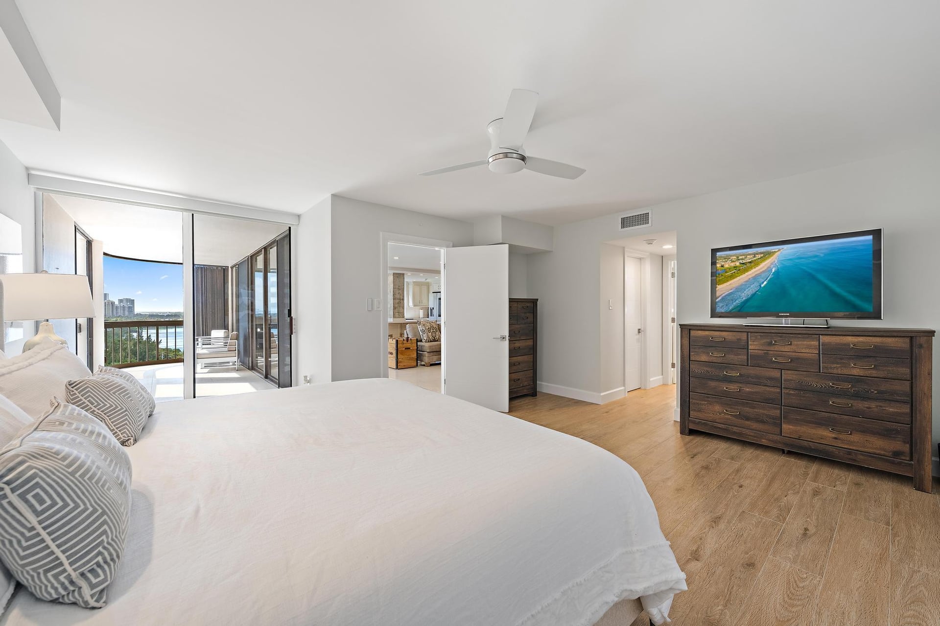 Eastpointe Singer Island Unit 12a photo 16