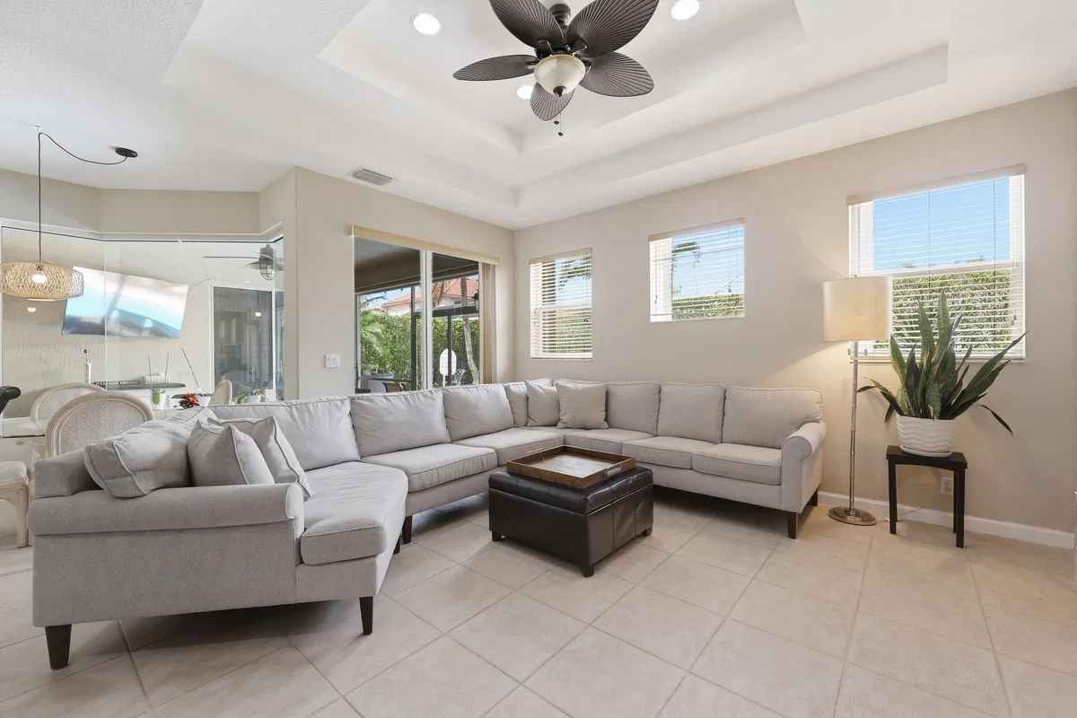  Residence photo 10