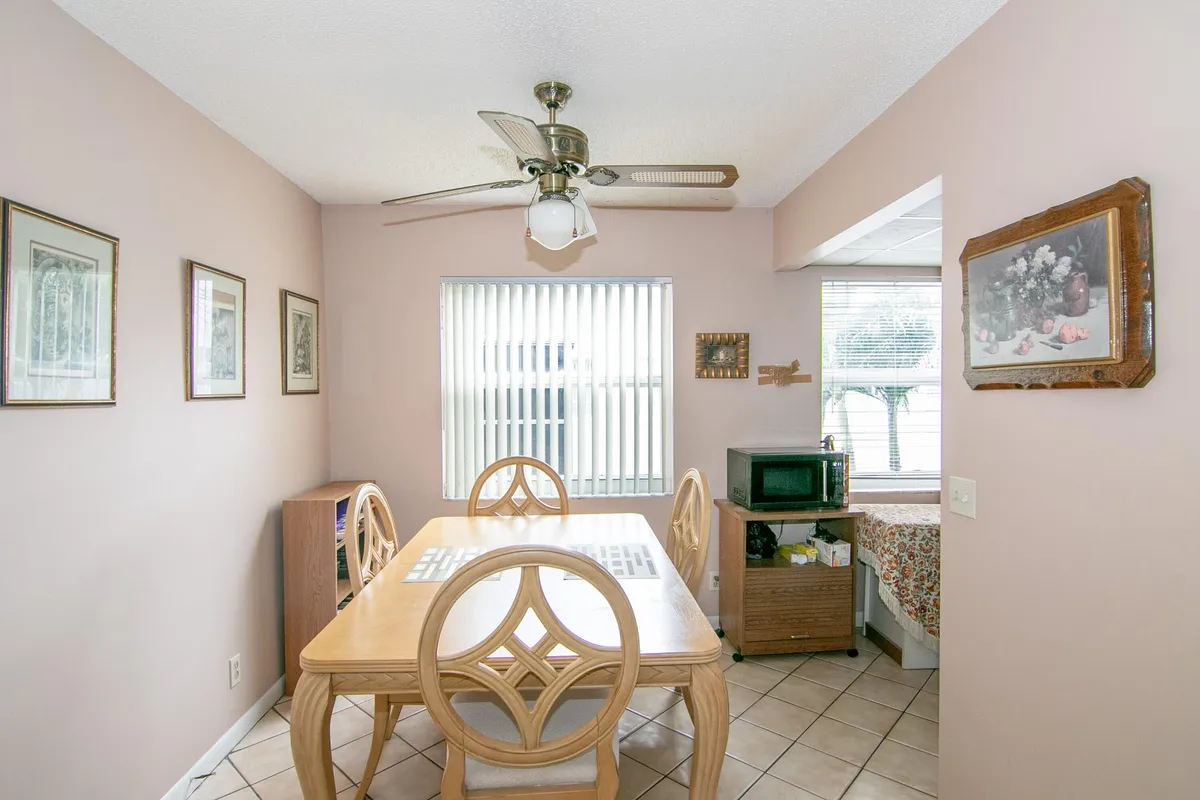 Residence photo 4