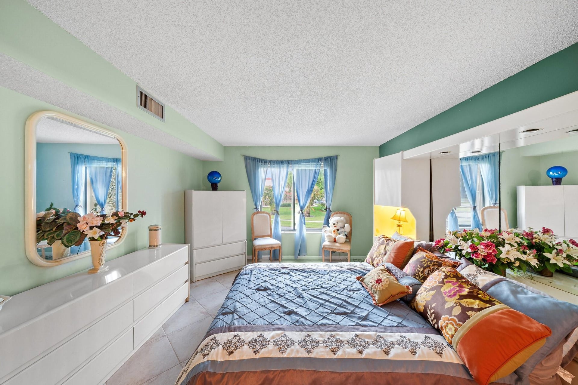 Unit 203 photo 19
