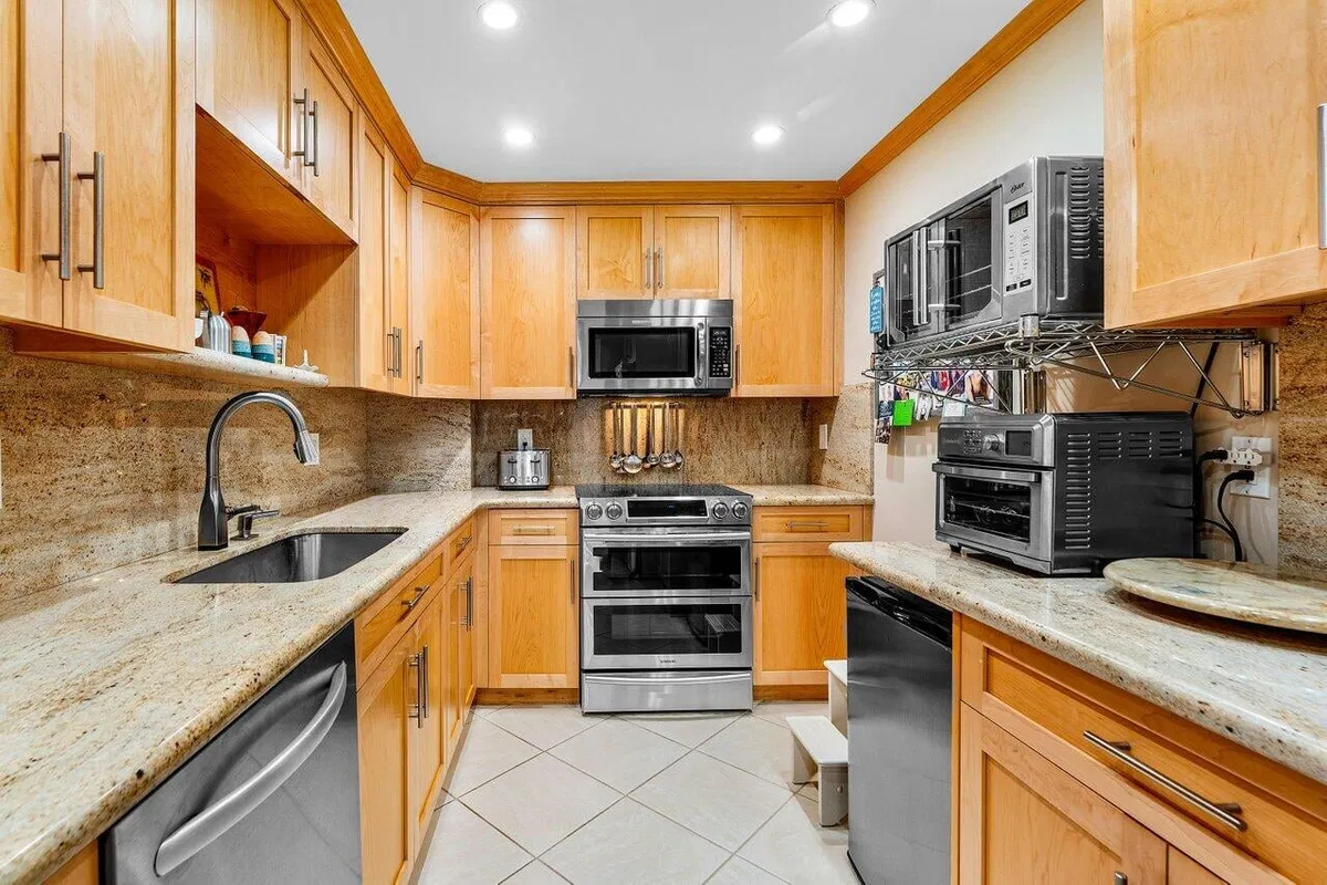 The Patrician of Palm Beach Unit 5010 photo 19
