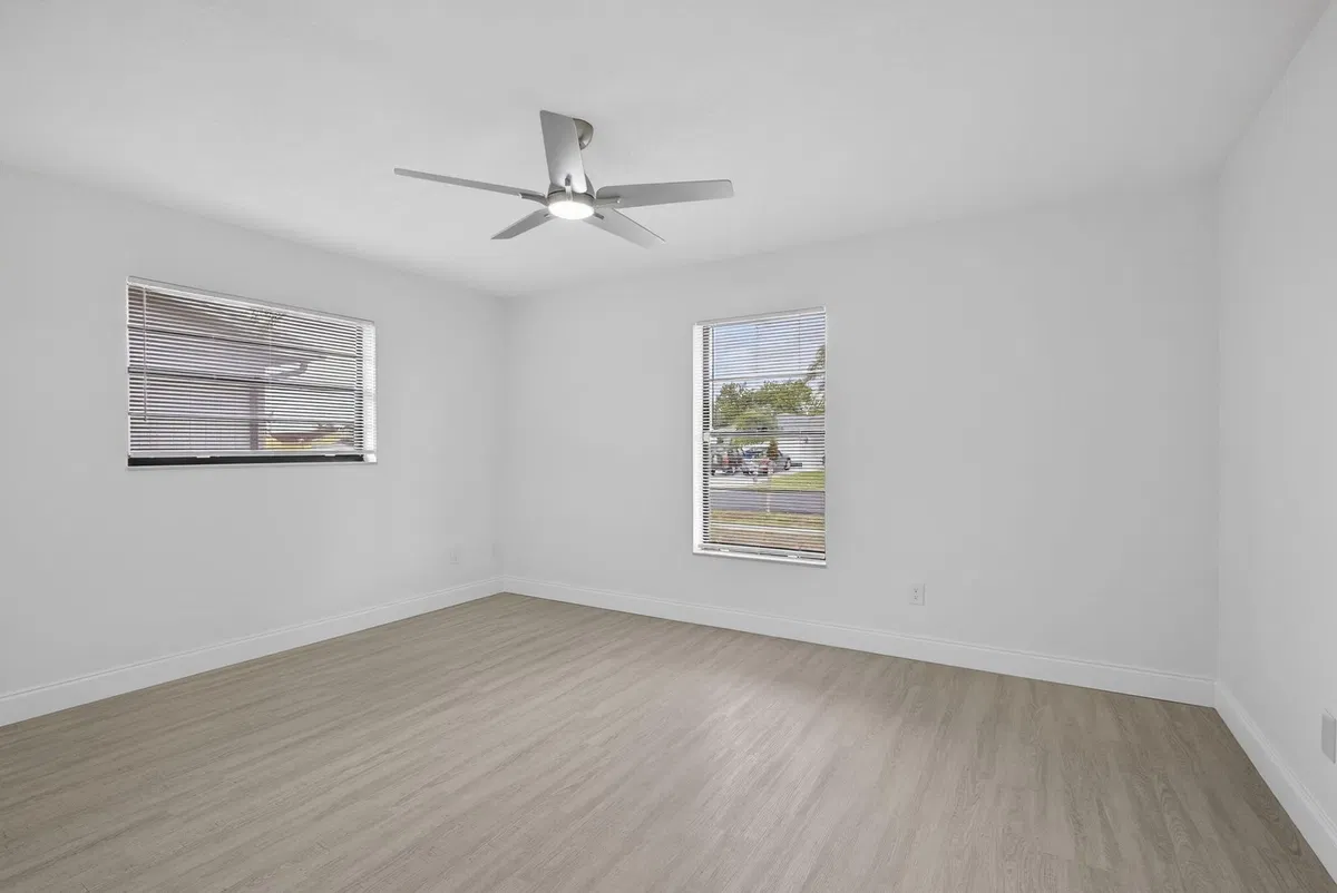  Residence photo 13