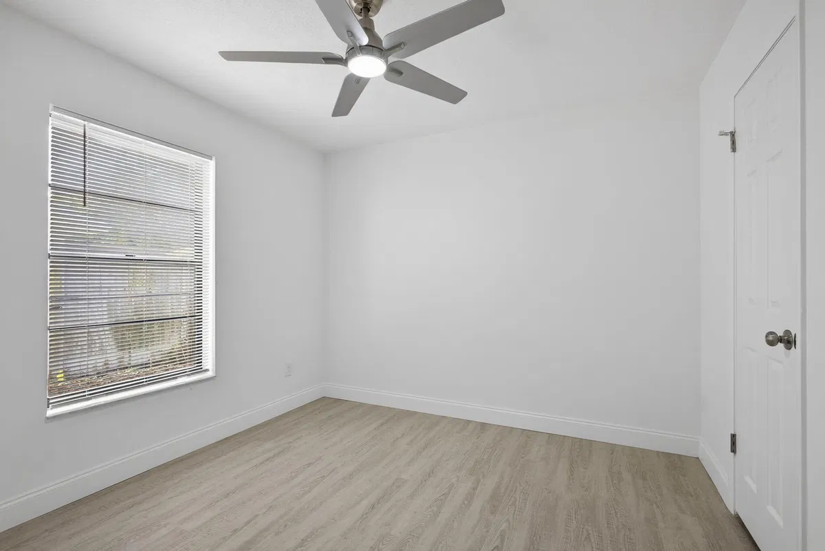  Residence photo 22