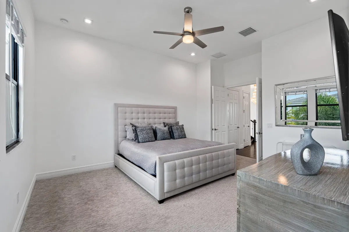 Boca Bridges Residence photo 34