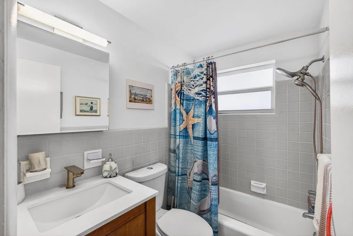 4001 S Ocean South Palm Beach Unit 308 photo 10