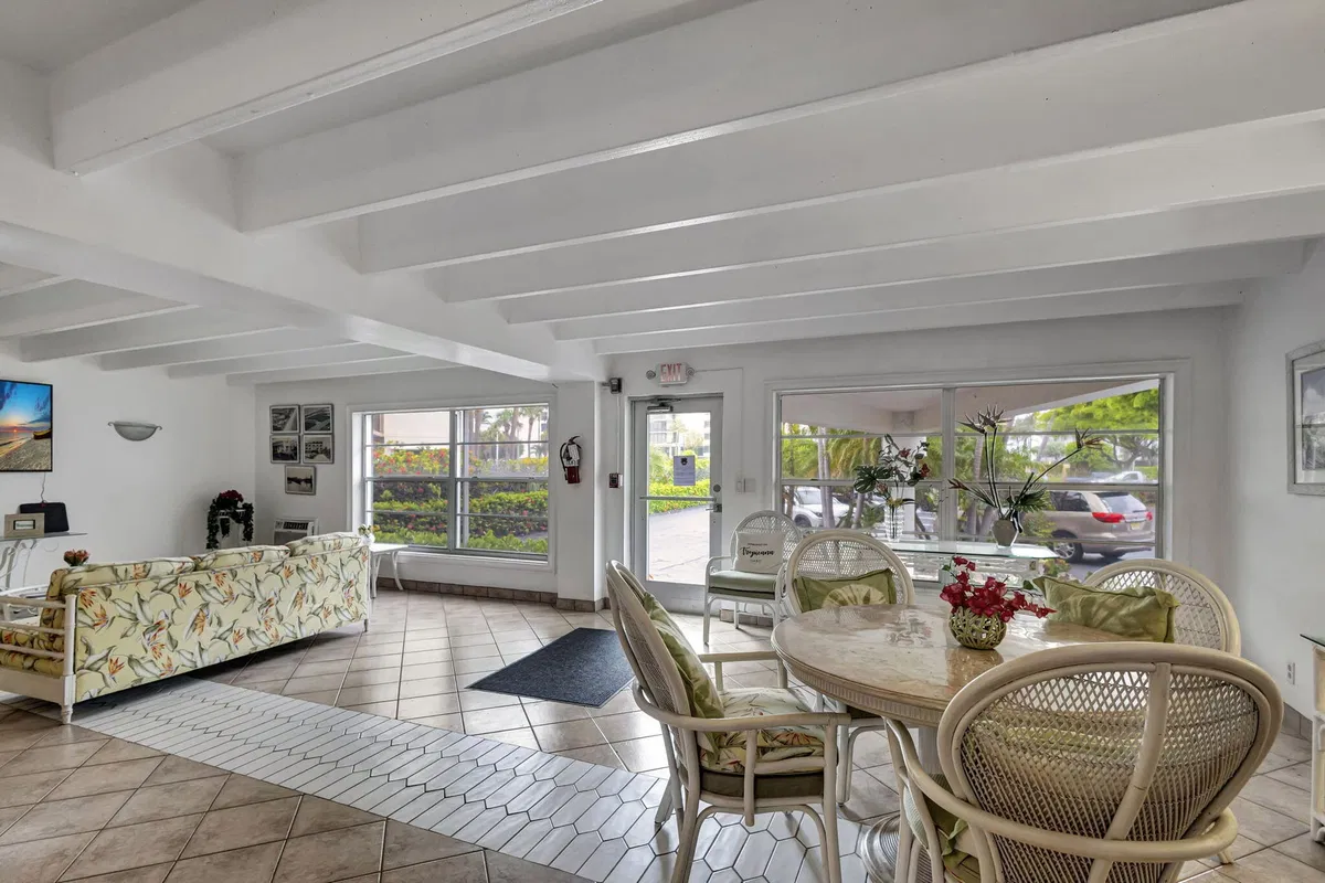 4001 S Ocean South Palm Beach Unit 308 photo 16