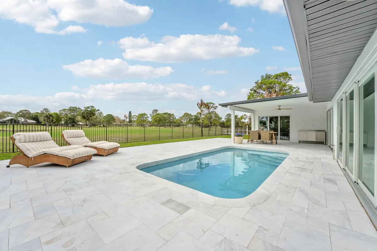  Residence photo 25