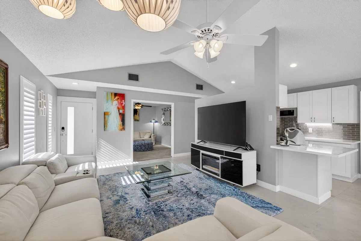 Residence photo 7