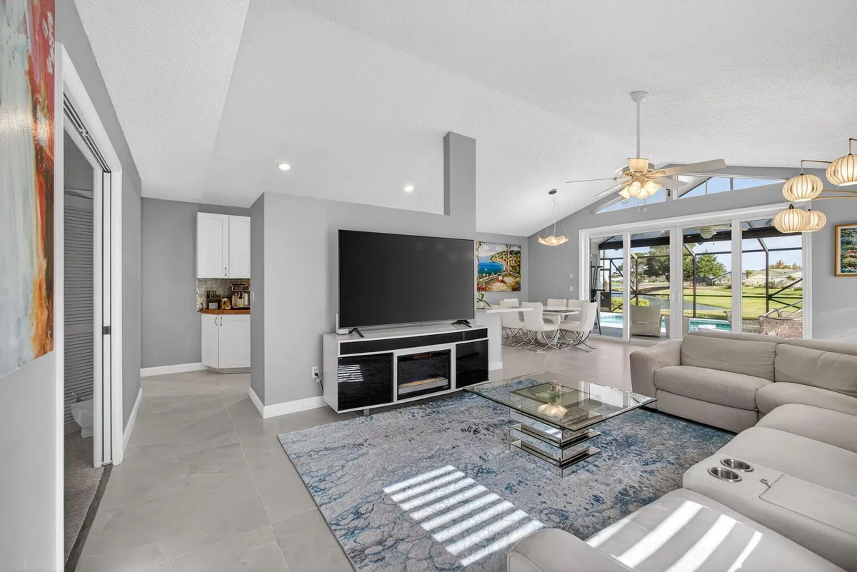 Residence photo 10