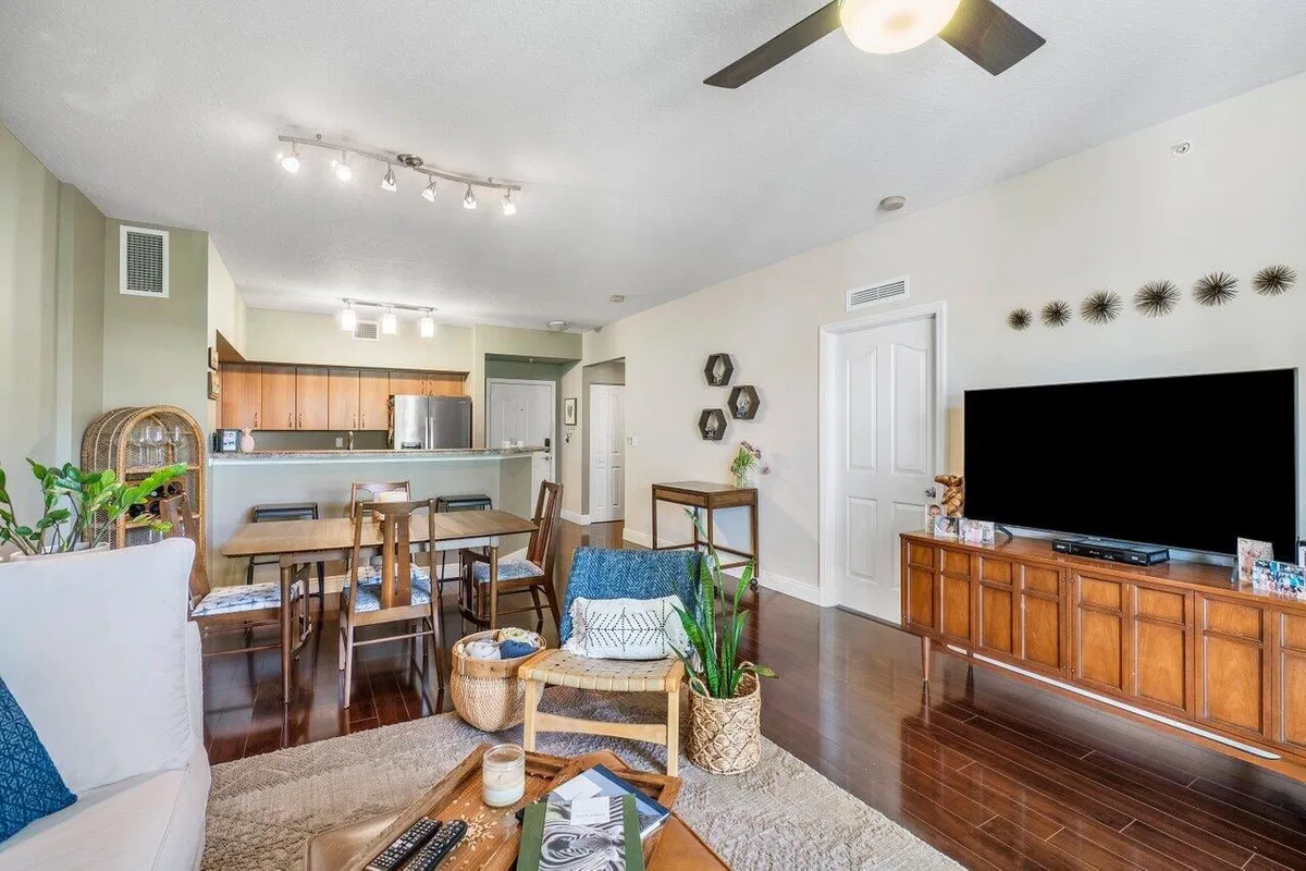 Pineapple Grove Village Condominiums Unit 2410 photo 13