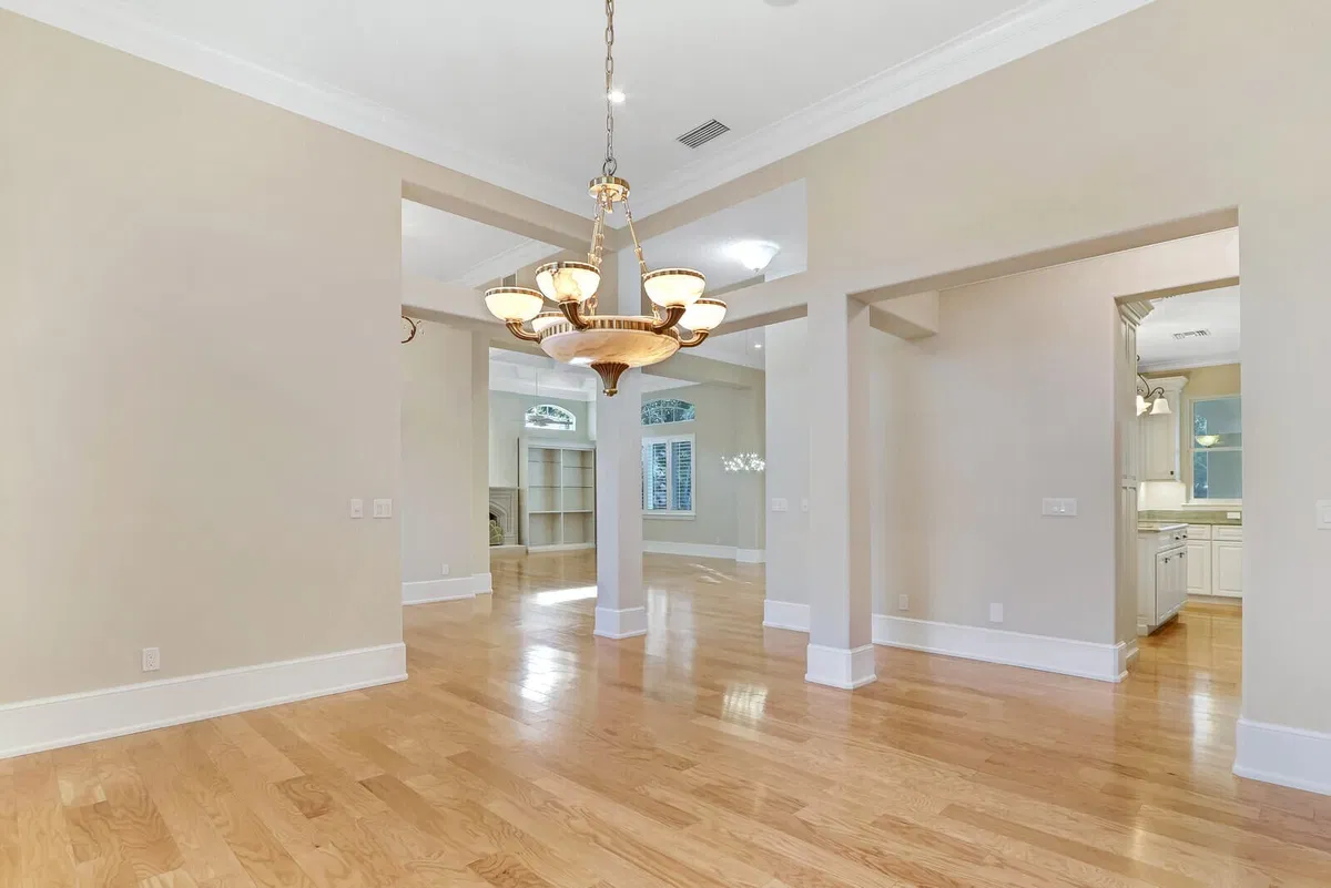 Residence photo 19