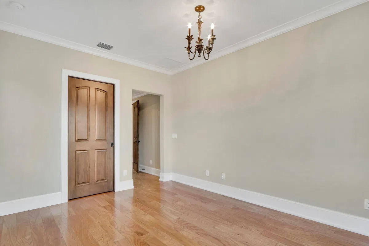Residence photo 34