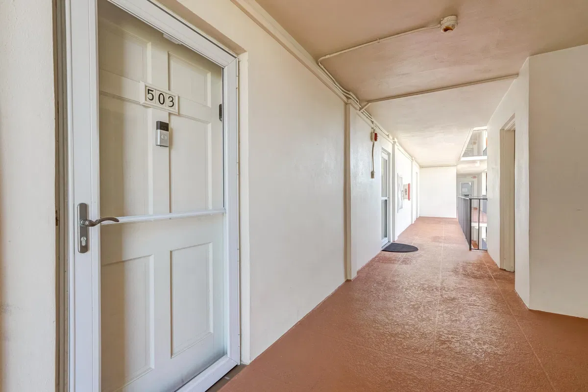 Unit 503 photo 19