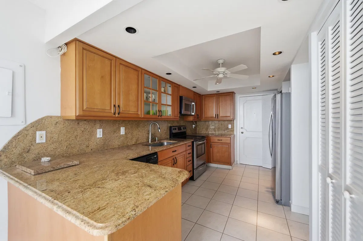 Boca Raton Unit 2a photo 10