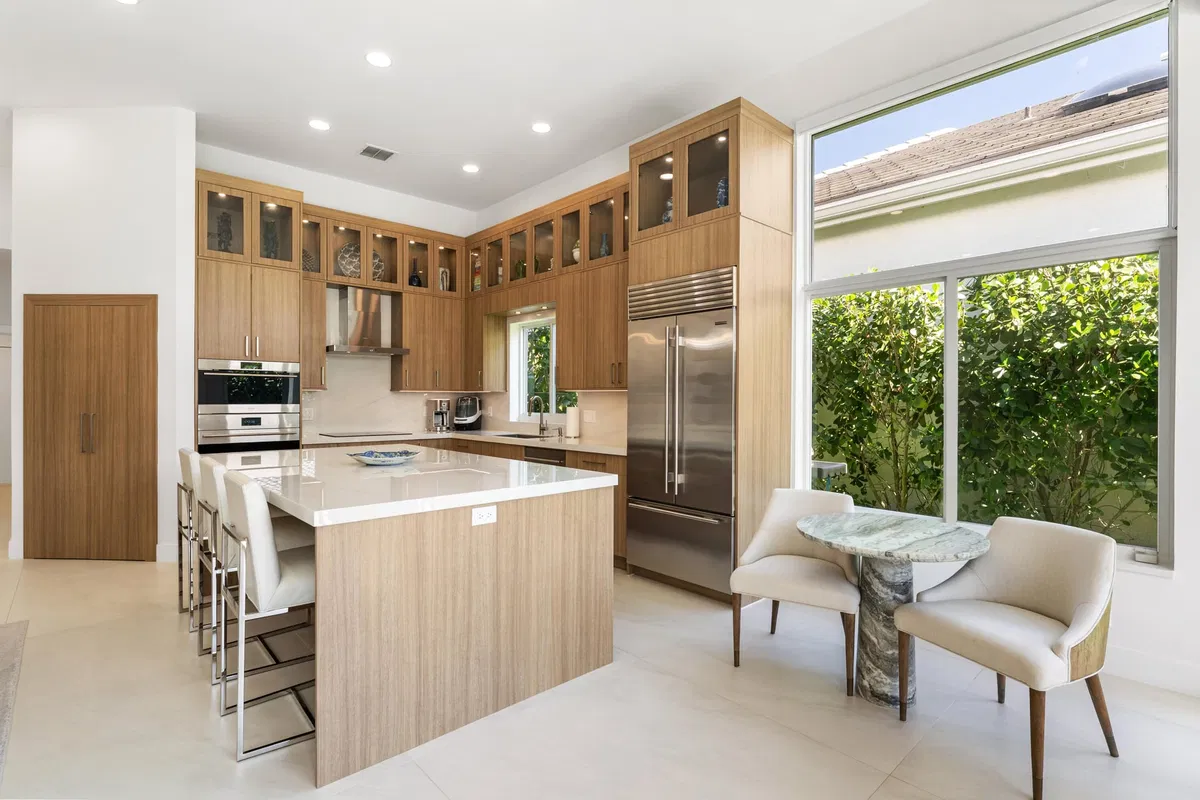 Woodfield Country Club Residence photo 7