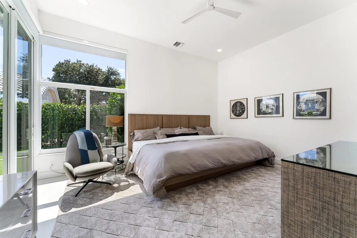 Woodfield Country Club Residence photo 16