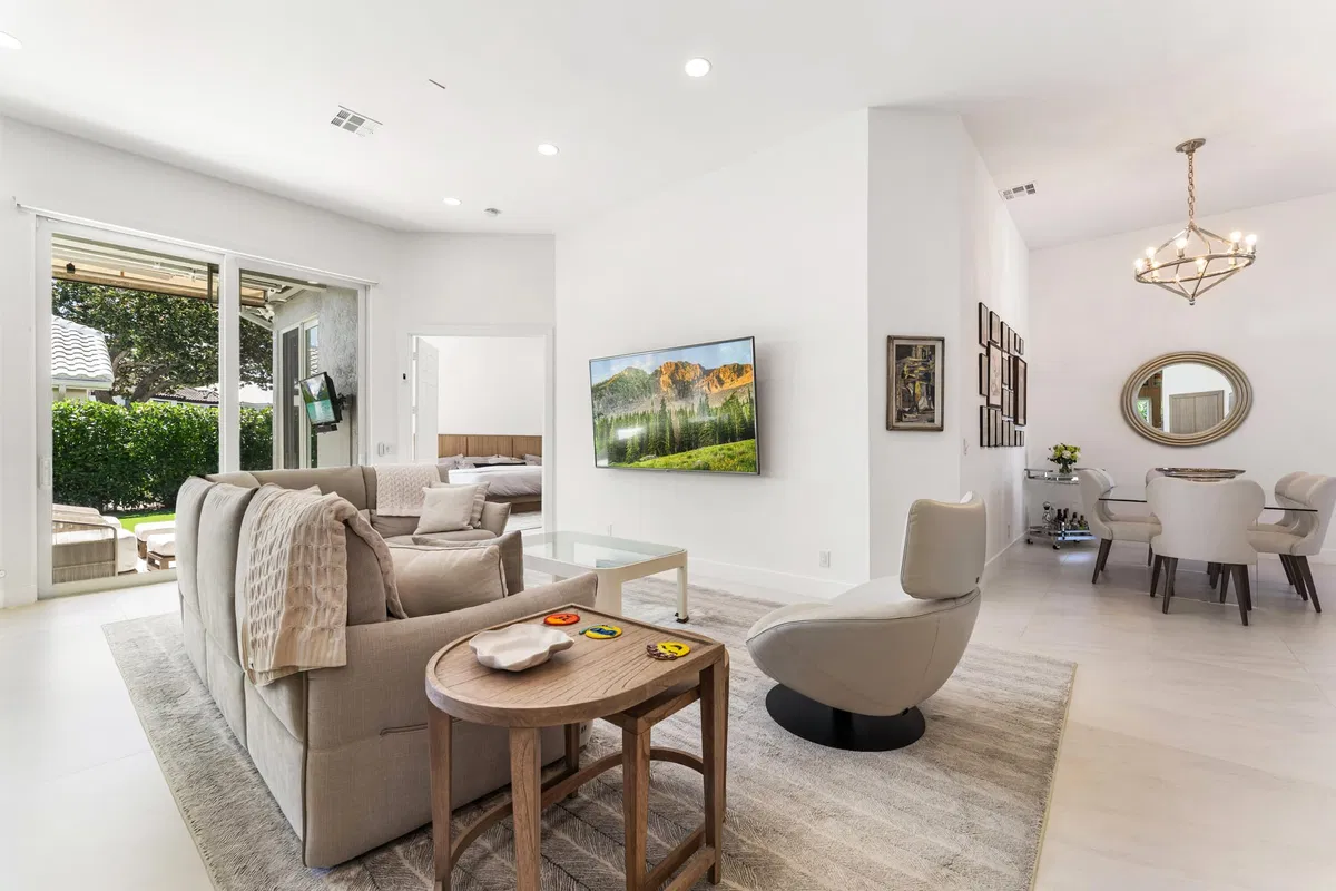 Woodfield Country Club Residence