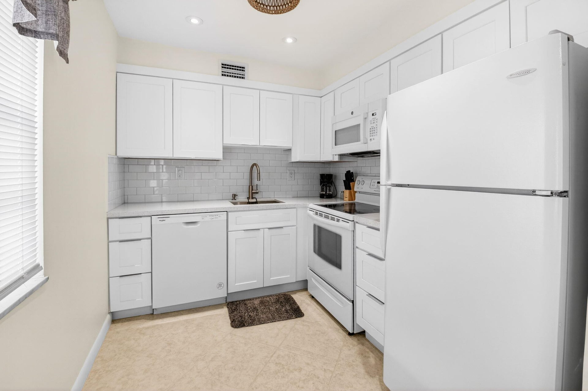  Unit 173 photo 19