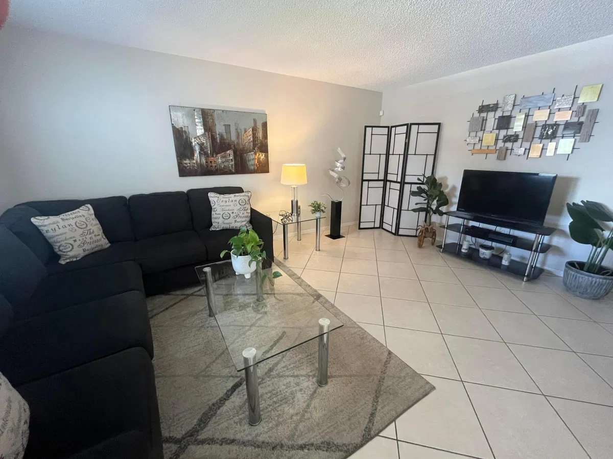  Residence photo 13