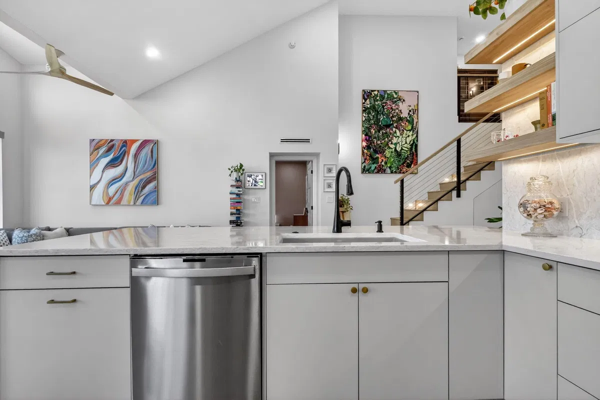 Residence photo 25