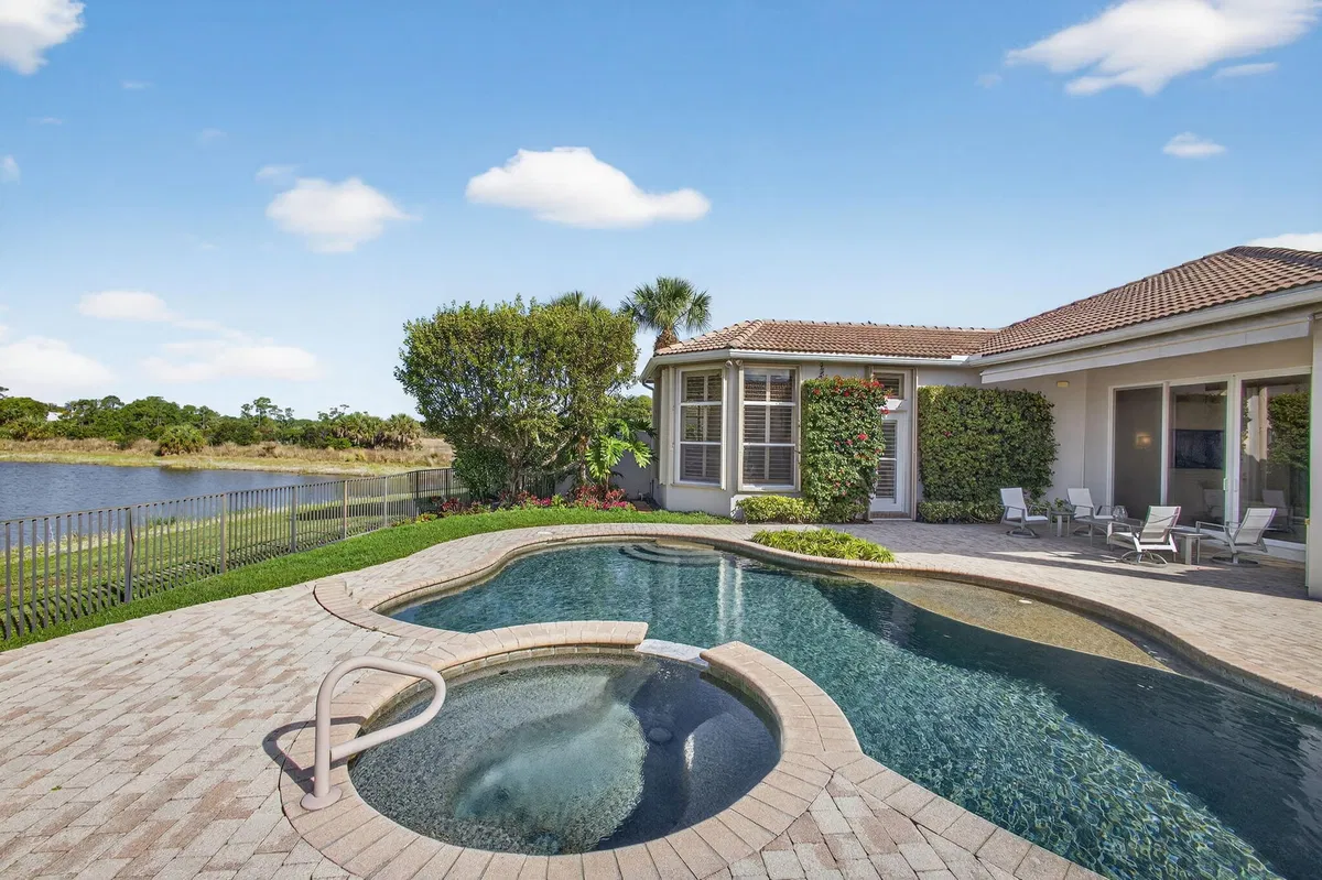 Mirasol Country Club Residence photo 4