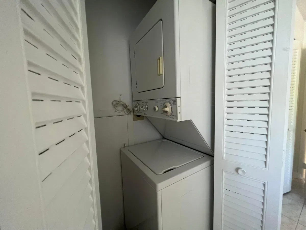 Unit 114 photo 13