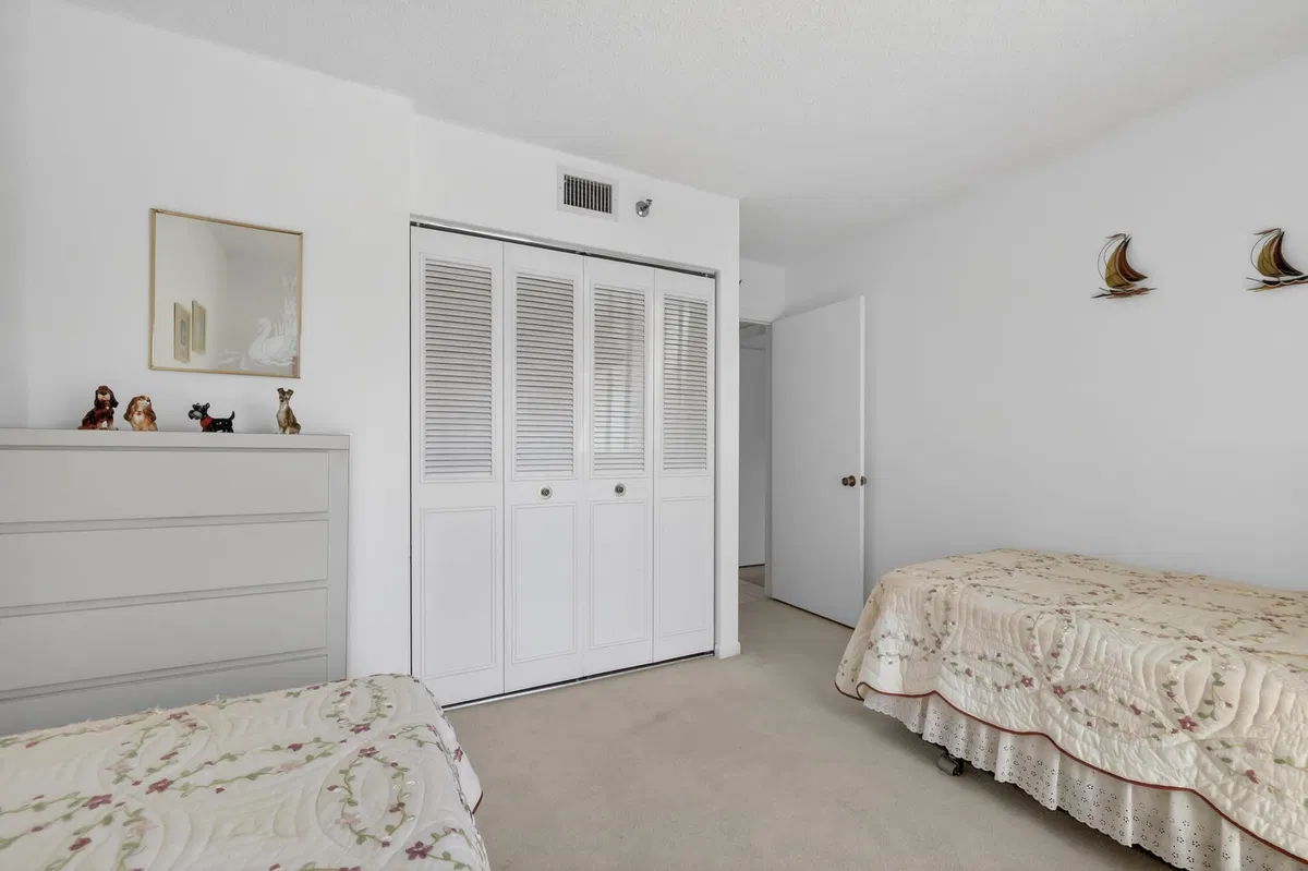 Unit B2 108 photo 22