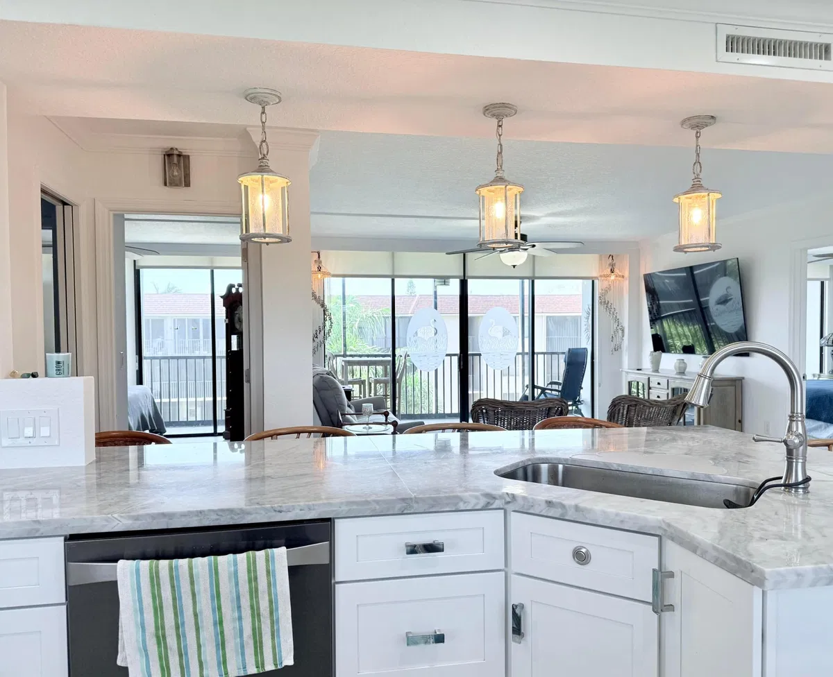Unit 407 photo 22