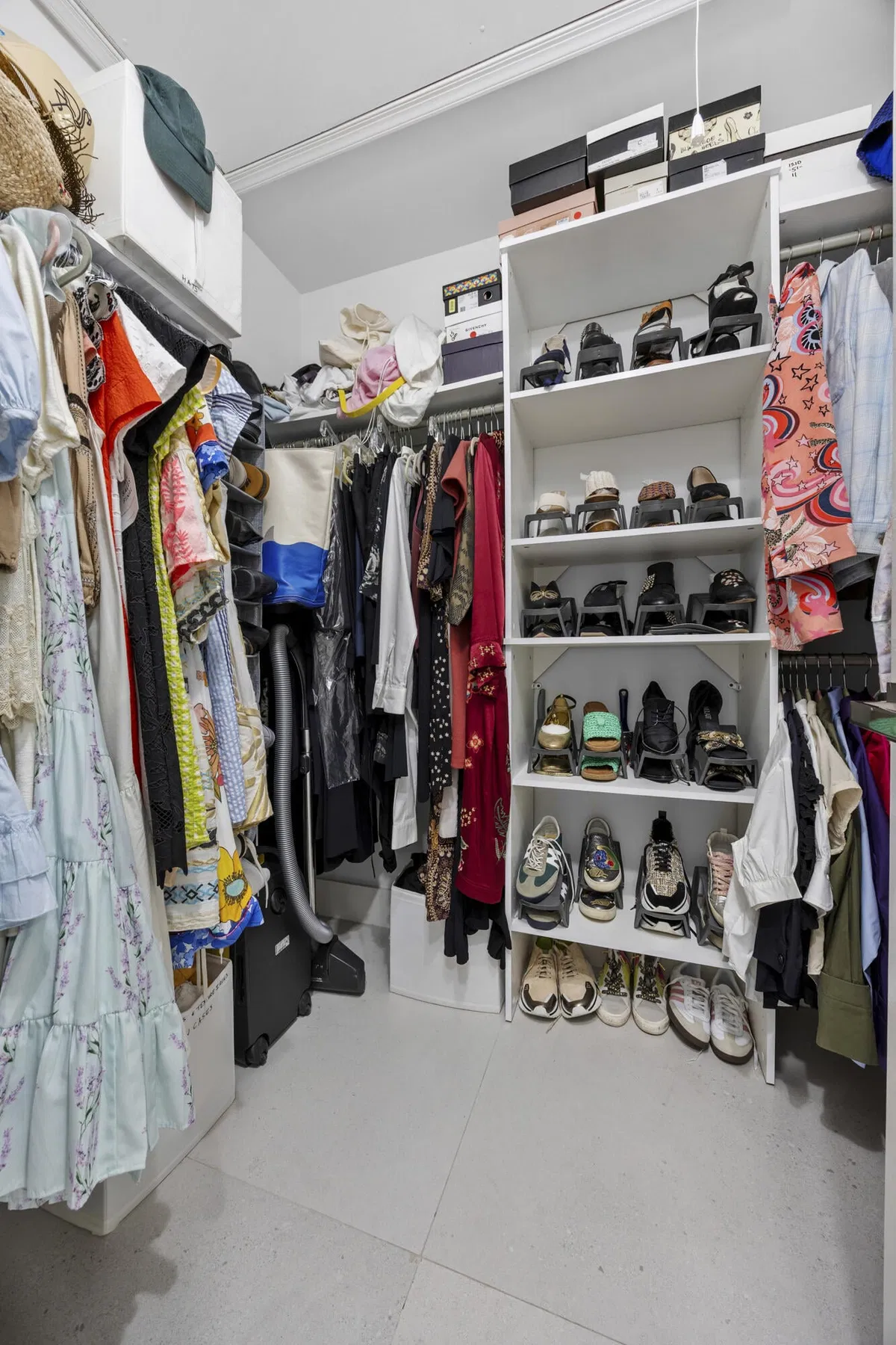 Unit 233 photo 10