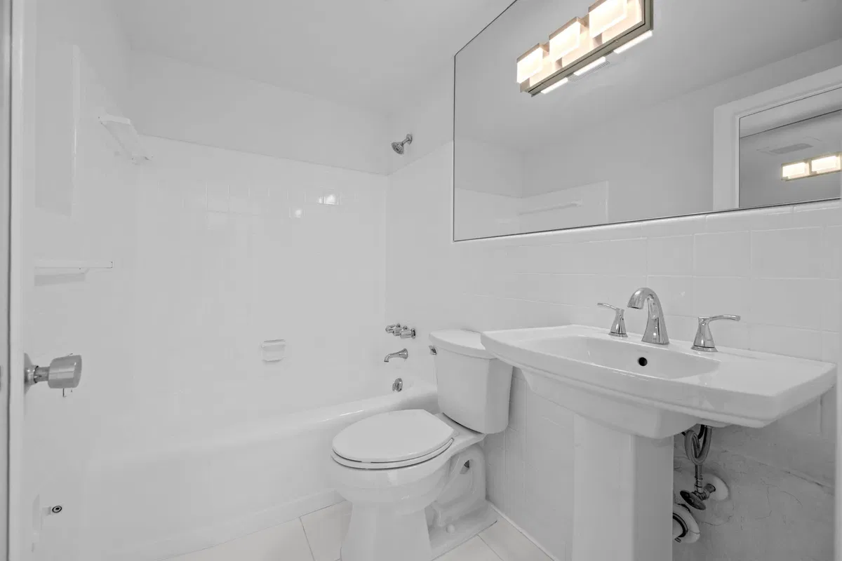 In-Town Palm Beach Unit 2010 photo 10