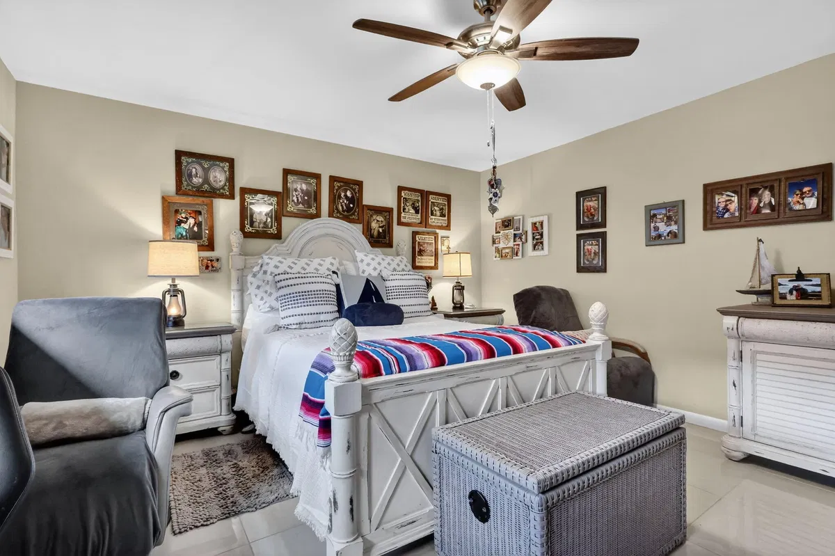  Unit W113 photo 19