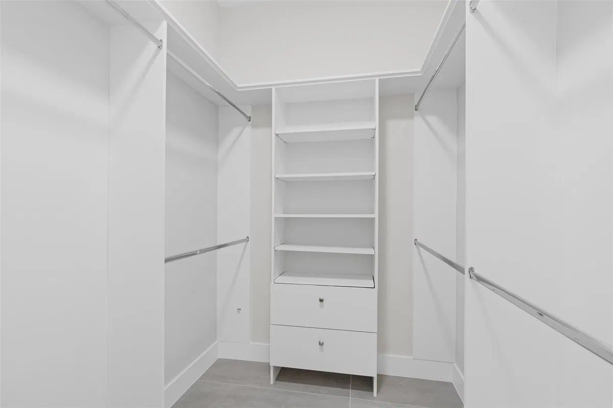 Residence photo 10