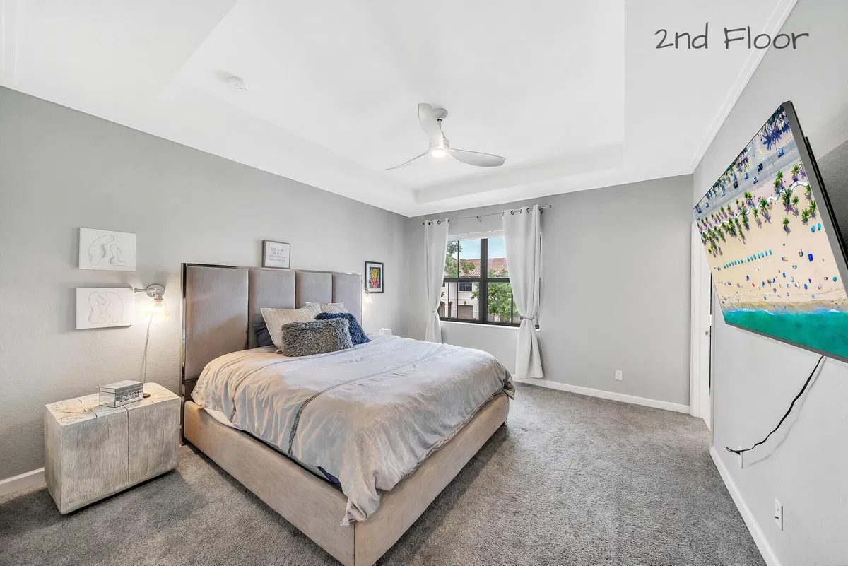  Residence photo 16