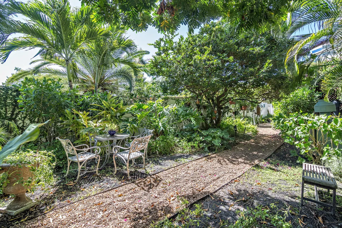 Villa Lofts Unit 10b photo 28
