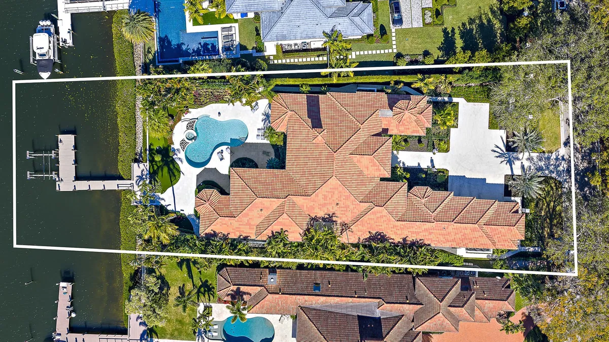 Admirals Cove Residence photo 4
