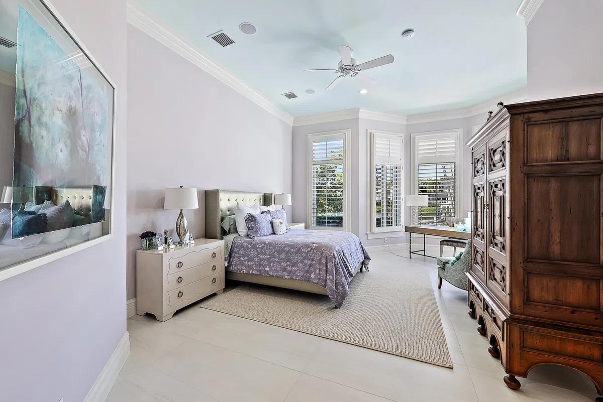 Admirals Cove Residence photo 25